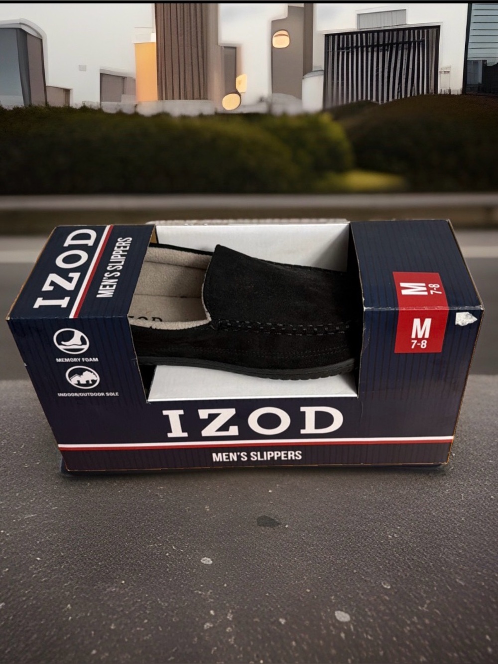 IZOD Men's Size M (7-8) Microsuede Memory Foam Moccasin Slippers. Black. NWT
